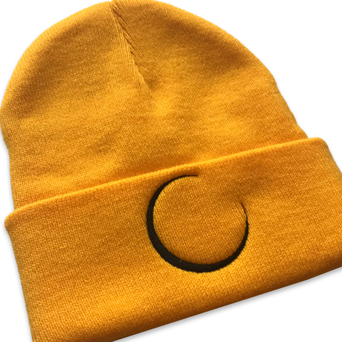 products/crescent_beanie_gold_detail_e73842f2-f440-42bf-9857-166db4041fc1.png